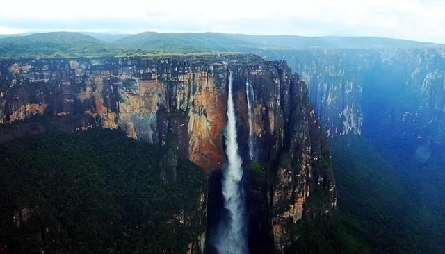 回国了我才敢说：委内瑞拉，是我去过的所有国家中	，最被看轻的！