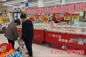 口味丰富“颜值”高 元宵节前汤圆热卖图片