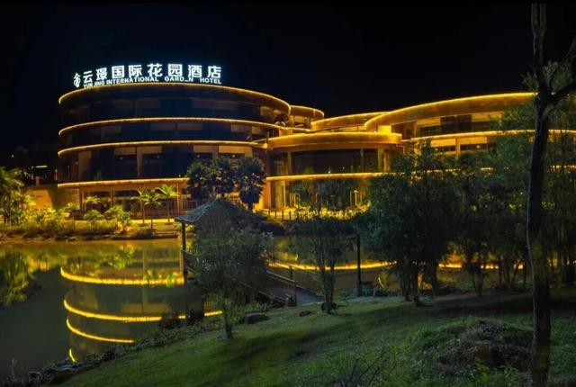 来普洱看“滇超联赛”，住哪更有性价比？丨看滇超 品普洱