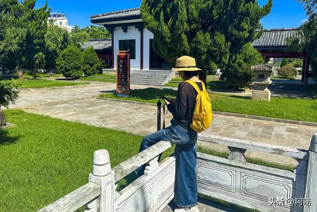 安徽的庐江县跟舒城县争当周瑜故里,目前看来前者更有道理一些