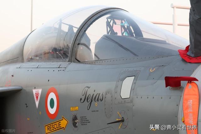 印度光辉战机航展坠毁！塑料袋接油刚辟谣，6秒炸碎100亿项目