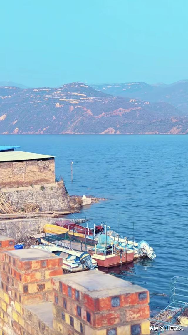 交城文峪河畔惊现“滨海盛景”，南堡村一夜爆红引万人打卡！