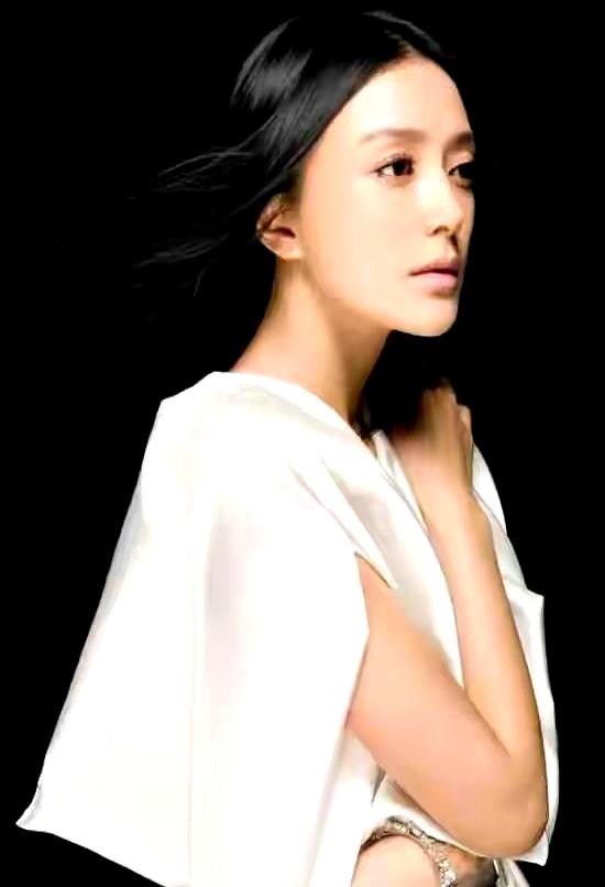 岁月偏爱之姿——许晴的魅力底色！