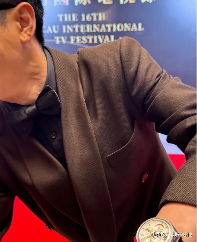 这和“真空”有啥区别，章子怡大胆穿衣，却没赢过保守的蒋勤勤