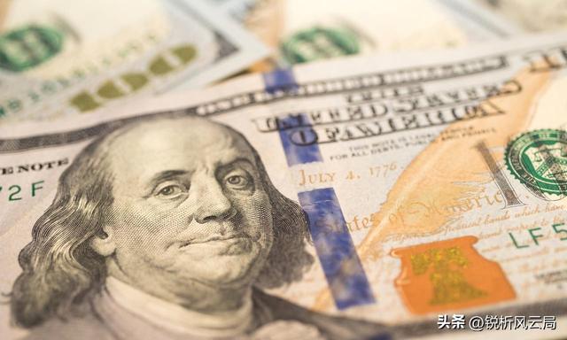 黄金一年暴涨近50%	，全球央行疯狂囤抢，普通人咋跟风能稳赚不赔