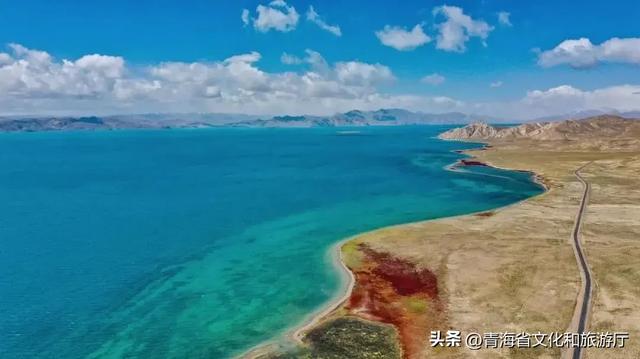 果洛秋境：雪山、湖泊与彩林交织的高原限定风光