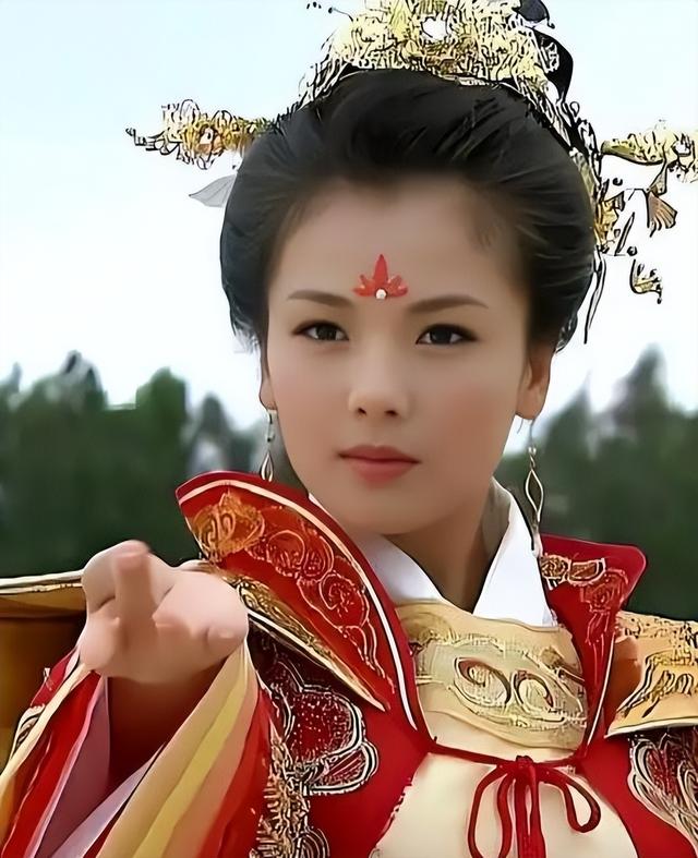 王珂没想到，帮自己还清亿万债务的刘涛，早已走上了“康庄大道”