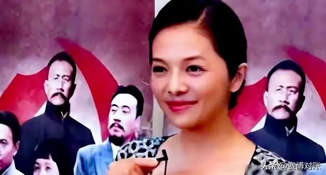 曾是央视知名主持，如今桂林街头买菜！她的选择为何让人深思？