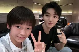 全红婵与王俊凯合影 网友辣评：见过更好的，能不喜欢黄子韬了吗？图片