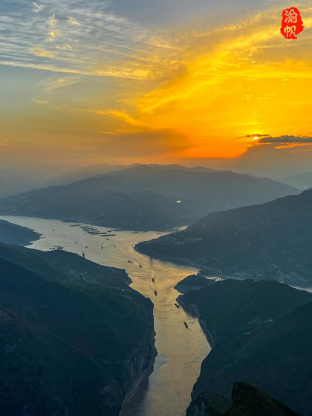 奉节一日游：探秘白帝城，船游瞿塘峡，参观博物馆，登临三峡之巅