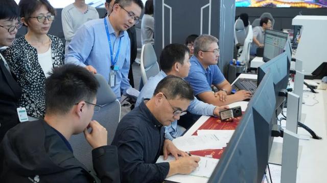 高能同步辐射光源加速器达到验收指标