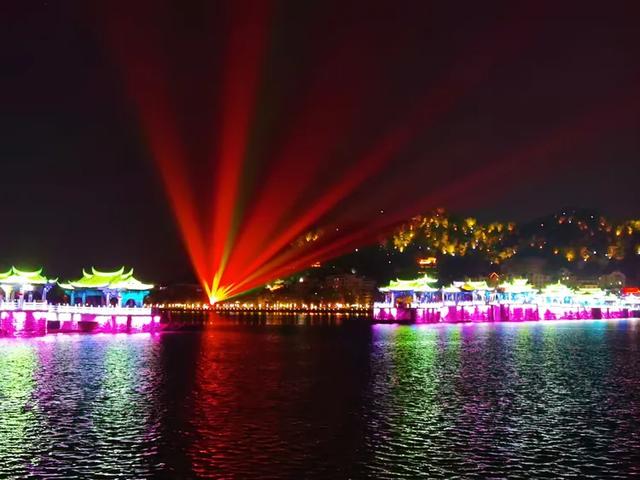 广济桥灯光秀 潮州的历史与浪漫