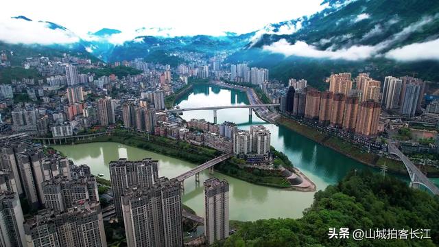 重庆极易忽略的县，拥有媲美荔波的山水，高铁开通后会爆火吗？