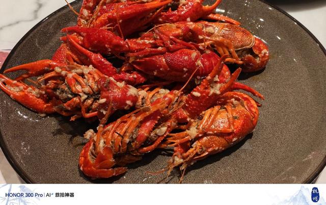 毕业季手机推荐： 荣耀300 Pro，全能旗舰，真香之选