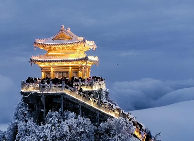 河南10月就飘雪，到底正常吗？