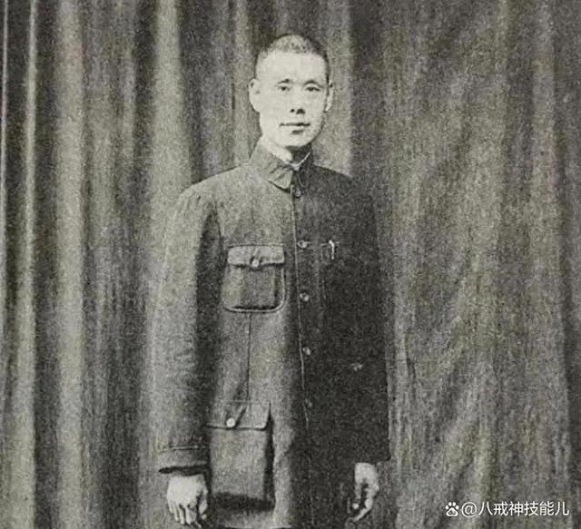 蒋介石唯独不敢动周恩来？如果动他：估计老蒋整个嫡系都得反!