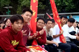 活力青春时！许昌市第八中学举行第三届秋季运动会图片