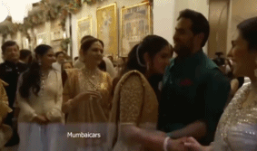 亚洲首富小儿媳和大伯哥曝炸裂丑闻？多次含情脉脉牵手摸腰