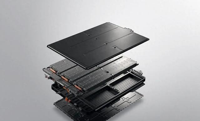 固态电池破局！车企集体弃宁德，电池格局大洗牌