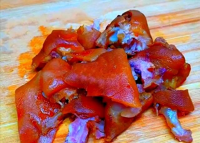 秋天多吃这个肉，比鸡肉、牛肉都营养，滋补又美味	，体虚的人多吃