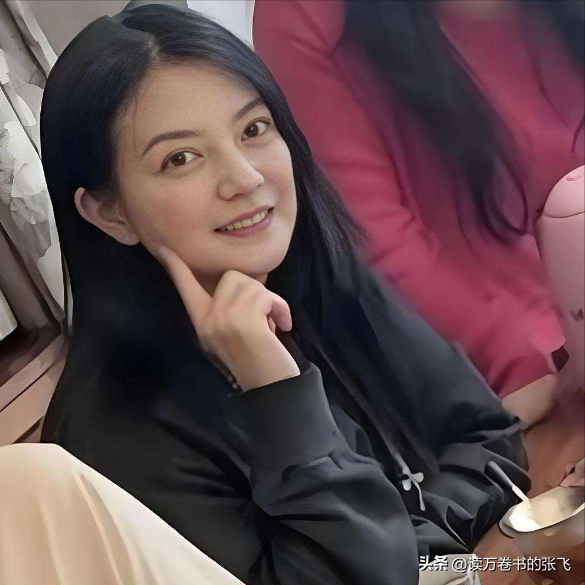 封杀四年，49岁赵薇突传消息，因胃癌去世传闻5个月前就真相大白