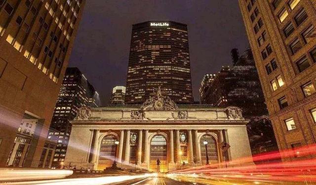 铁路时代劳工VSAI时代芯片！两次基建红利，最终谁在赚钱？