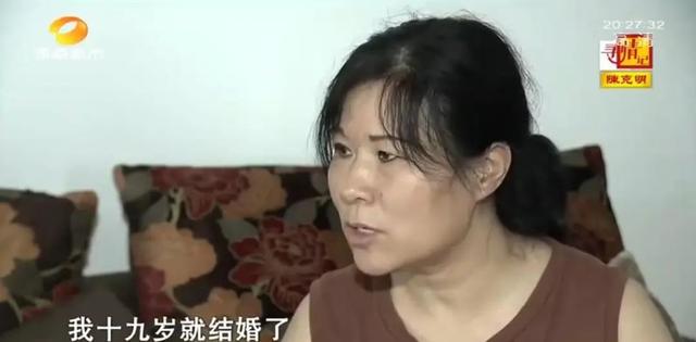 湖南一女子因长得太漂亮，55岁没上过一天班，颜值曝光后网友感慨