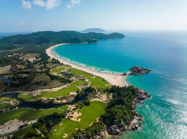 来万宁,连续七天免费看电影!观影+旅游指南→