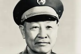 原总参谋部炮兵部部长文击逝世，享年106岁图片