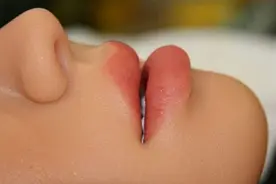 人体硅胶粘手如何处理图片