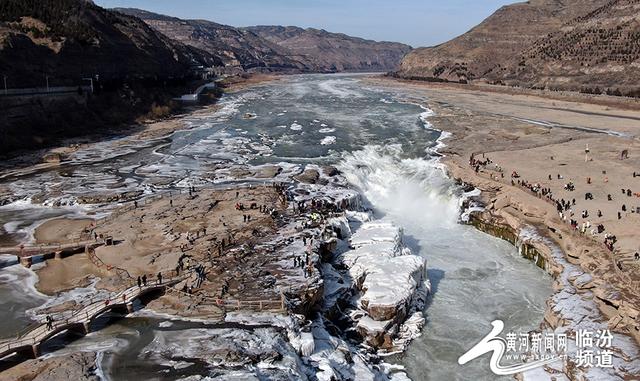 吉县壶口瀑布现流凌封河景观