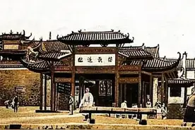 令人怀念，100多年前南昌真漂亮，滕王阁游人稀少，9座城门都没拆图片