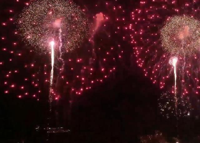 浏阳烟花夜刷屏！这场文化节，藏着千年烟火气与黑科技