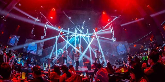 就在今晚,水东街等您来!一起笑傲江湖,争霸武林!