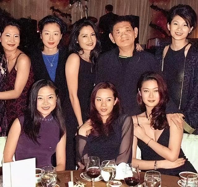 100多位情妇，包养费上亿元	，9女同床却落得个凄凉下场、人财两空