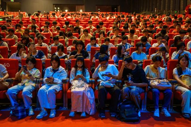 太顶了！「月映武夷」这个暑期一直在出圈！传统文化也能这么潮！