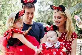 妮基·希尔顿：38岁高龄拼三胎得子，罗斯柴尔德家族有男继承人了图片