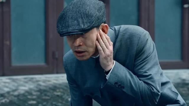 一千多人牺牲结局,无法改写,但于和伟临刑前一个动作,升华全剧