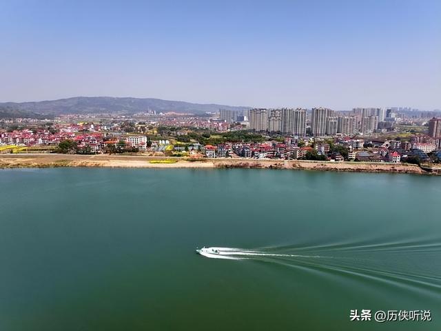 西方专家：中国又开始“反人类操作”，砸3200亿修建最昂贵的运河
