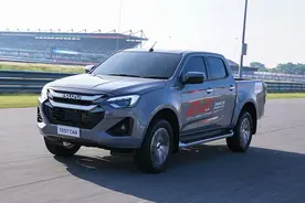 全新五十铃D-MAX泰国上市，上新2.2T柴油动力+爱信8AT图片