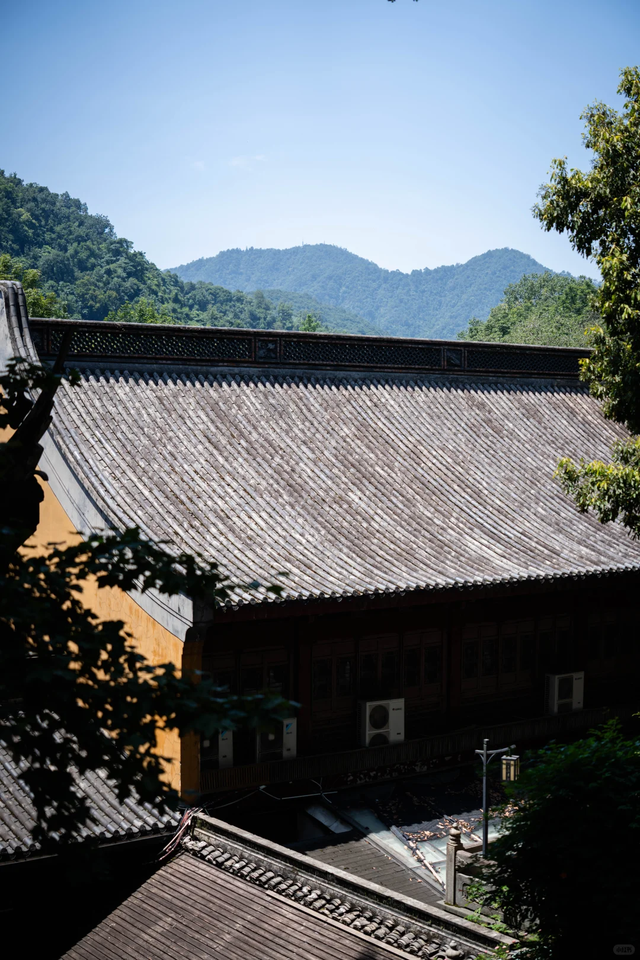 灵隐寺放弃3.6亿门票收入，能变成下一个“西湖奇迹”吗？