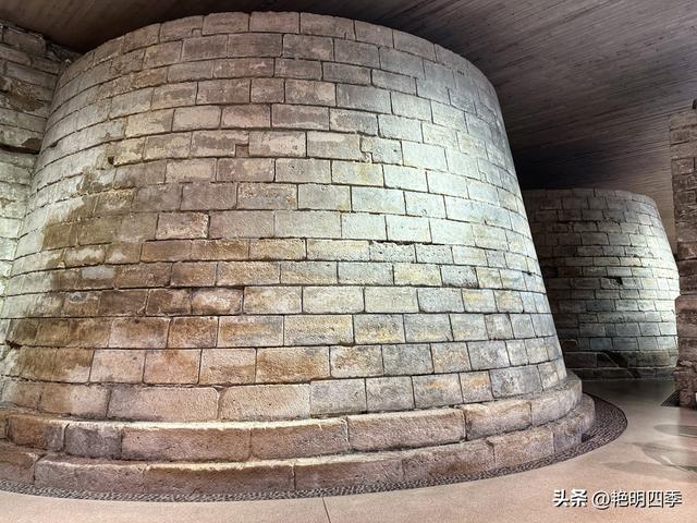 欧游杂记（8）‖ 卢浮宫，让人眼花缭乱而又惊叹不已