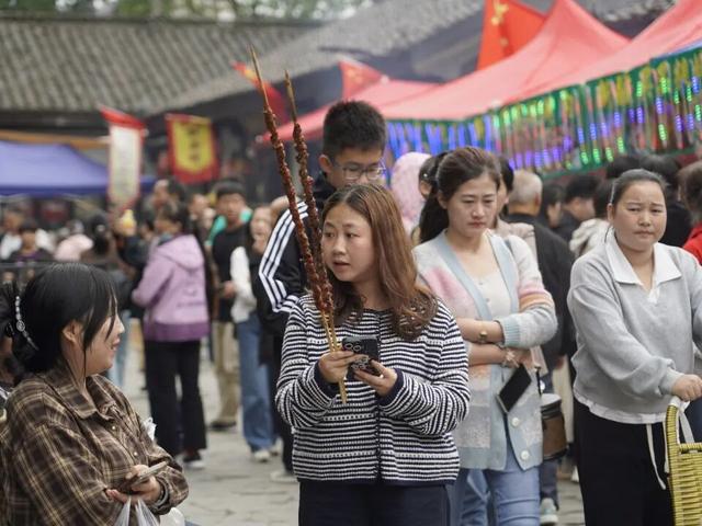 网络中国节·中秋 | 来汉中这个古镇，亲手做团圆月饼，共放孔明灯寄相思