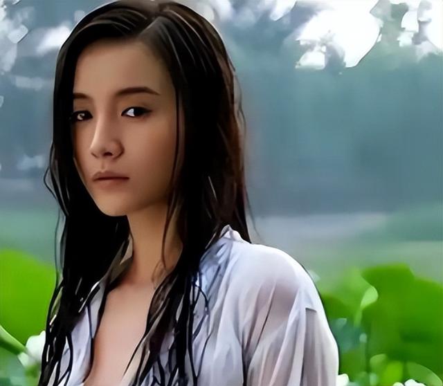 大衣哥跳楼身亡、赵本山灵堂、宋佳知三当三，造谣的越来越离谱了