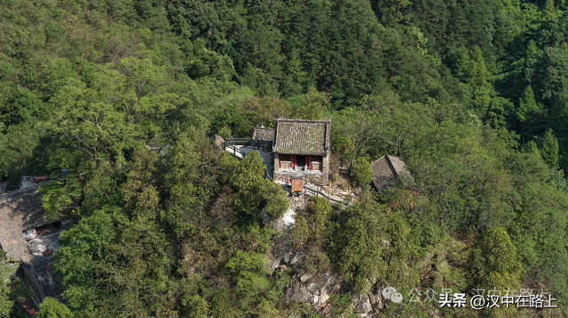 探秘汉中哑姑山宝峰寺！千年古刹的神秘与壮美！