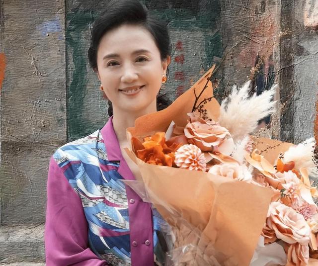 爱妻朱媛媛离世五月后，辛柏青再传来噩讯，原来他仍未走出悲伤