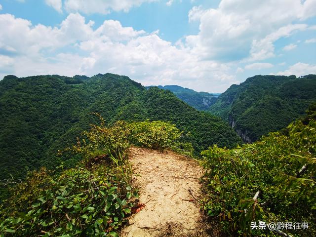 老人岩与磨刀岩：走过万仞崖壁之间不足一尺宽的险峻小道