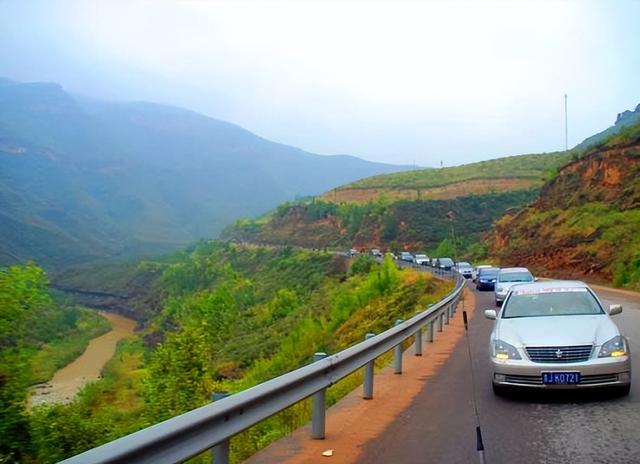 山西旅游：难忘壶口瀑布的壮观奇景（图）