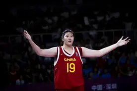 输不起？日韩教练对中国女篮赢球不满，韩国主帅：张子宇太不公平图片