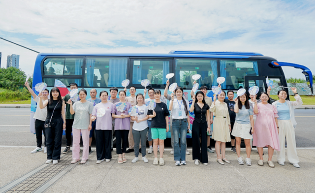 跟着赛事去旅行 华阳举办“逐梦世运，乐活ZUI华阳”促消费活动
